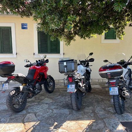 Apartments Antonija Punta Skala Next To Falkensteiner Resort بيتريتْشاني المظهر الخارجي الصورة