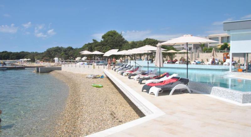 Apartments Antonija Punta Skala Next To Falkensteiner Resort بيتريتْشاني المظهر الخارجي الصورة